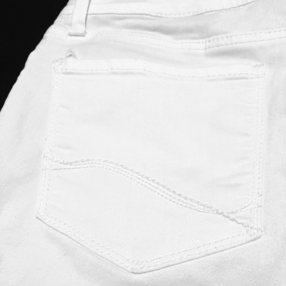 NYDJ White Ankle Jeans - Picture 4 of 9